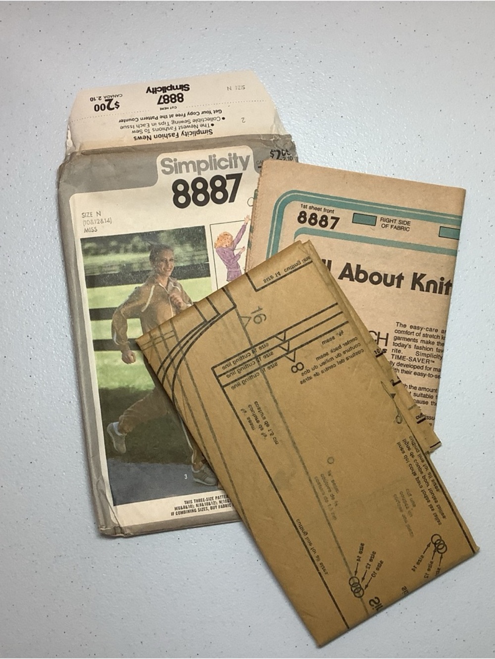 Simplicity 8887 Sewing Pattern - Picture 2 of 3